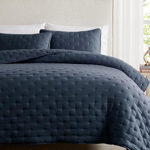 Lista de Cubrecamas más recomendados. 44 WDCOZY Juego de ropa de cama acolchada azul marino tamaño California Cal King con fundas de almohada, cubrecama ligero de gran tamaño, cubierta de cama para todas las estaciones...