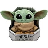 Peluche de Baby Yoda de 25 cm apto para niños y niñas desde los primeros meses de vida, una réplica exacta del personaje de 50 años de edad que se ha convertido en un icono de la cultura pop