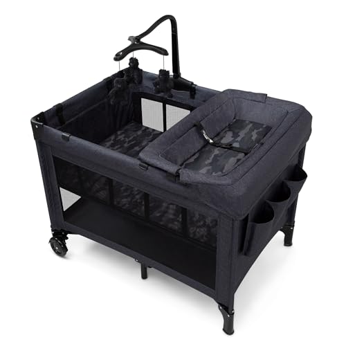 BabyGap Deluxe Play Yard with Bassinet & Changing Table