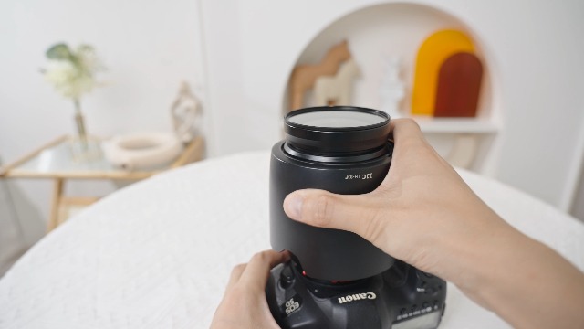 Amazon.com : Camera Lens Hood Shade for Canon EF 24-70mm f/2.8L