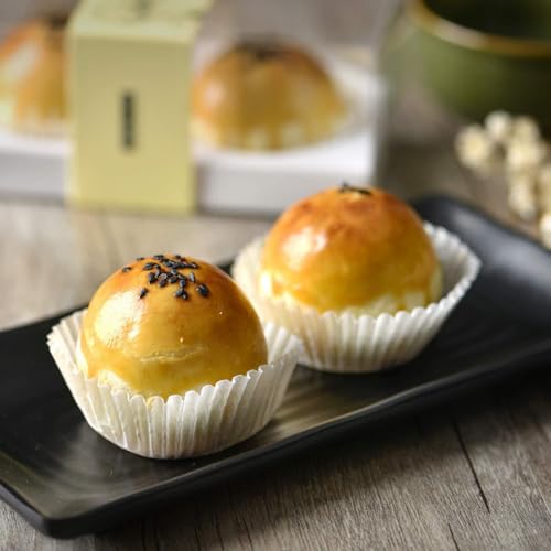 Image of PureBake White Cupcake Muffin Liners 1000 Count - Greaseproof, Non-Stick, Food Grade Paper Baking Cups | Standard Muffin & Cupcake Liners | Odorless, Oven Safe Cupcake Wrappers
