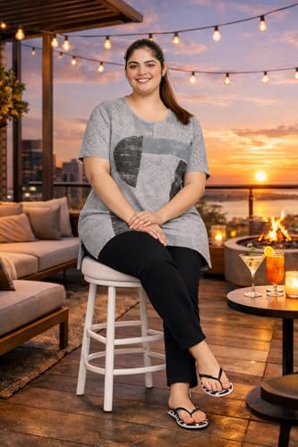 Image of RYSH Women's All-Over Printed Cotton Plus Size Longline T-Shirt with Pockets