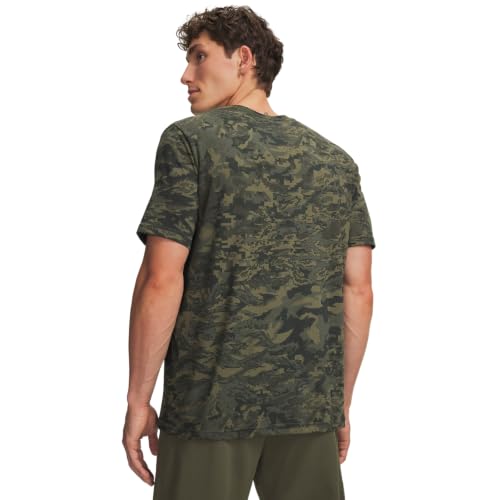 Image of Under Armour Men's ABC Camo Short-Sleeve T-Shirt | Super soft cotton /polyester mix. With camo pattern, crew neck and logo on the left chest.