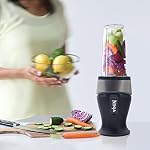 Ninja Fit Mixeur Personnel Compact, Mixeur Portable pour Smoothies, Shakes, Préparation Alimentaire et Mélange de Produits Gelés, Base de 700 Watts, (2) Tasses de 16 oz et Couvercles à Bec, Noir, QB3000SSC (Version Canadienne)