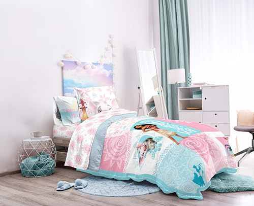 Image of Jay Franco Disney Moana Twin Comforter Set 5 Piece Kids Bedding for Girls | Bed in a Bag with Sheets and Sham, Pua and Hei Hei, Super Soft Microfiber, Machine Washable, All Season (Officially Licensed)