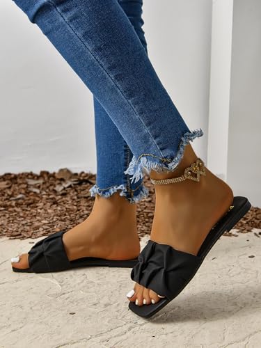 GORGLITTER Women's Pleated Square Toe Slide Flat Sandals Summer Trendy Sandals Wedding Sandals4