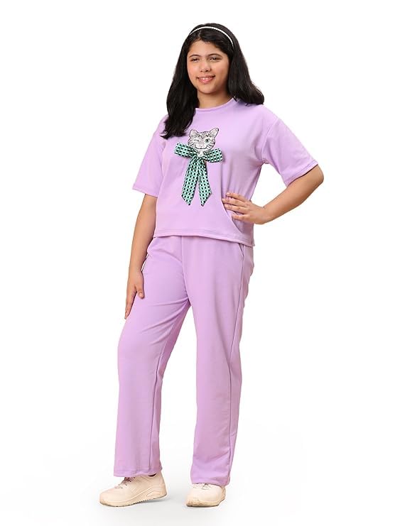 Women’s Casual Lounge Set, T-Shirt with Cat Bow Print and Matching Pants