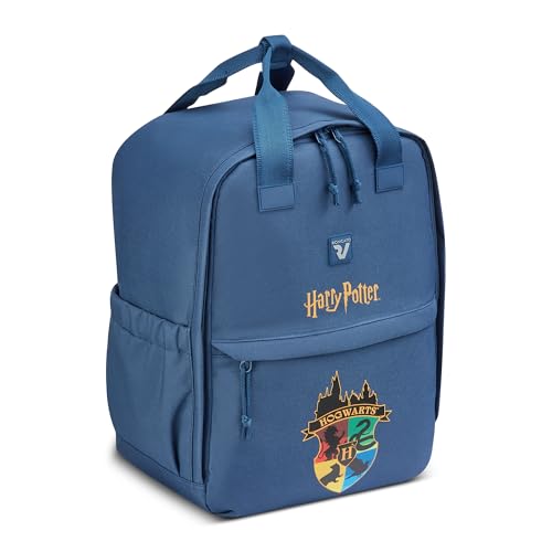 Fodera interna con grafica dedicata a Harry Potter, con i simboli delle quattro case di Hogwarts: Grifondoro, Serpeverde, Corvonero e Tassorosso. Organizzazione interna con webbing per bloccare i vestiti e tasca porta biancheria.