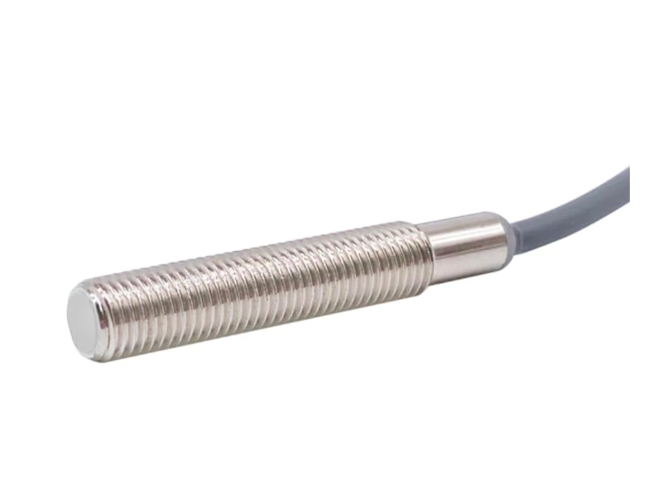 Capteur inductif M4 PNP NC étanche IP65 pour détection métallique de 1,5 mm