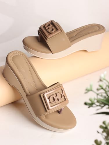 Image of CHINRAAG Women Hill Sandles For Woman CR-348