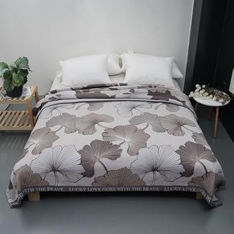 Ginkgo Leaf Cotton Quilt by Bifqioy Cover
