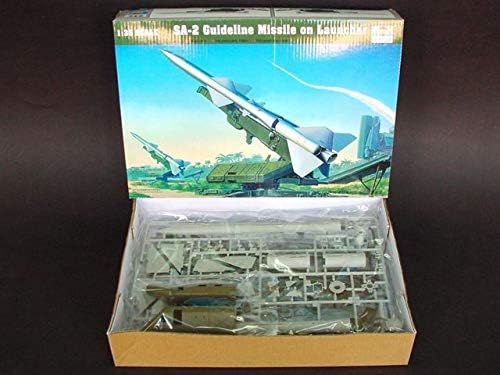 Miniatura 3 de Trumpeter Misil de guía 135 A1 con cabina de lanzador