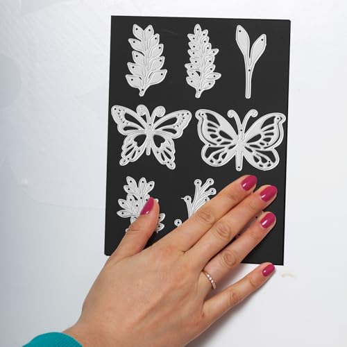 Image of 70 Pcs Non Adhesive Magnetic Sheet 5 x 7 Inch for Die Storage Flexible Magnetic Sheets Plain Sheet for Arts and Crafts Scrapbooking DIY Photography, Easy to Cut and Organize