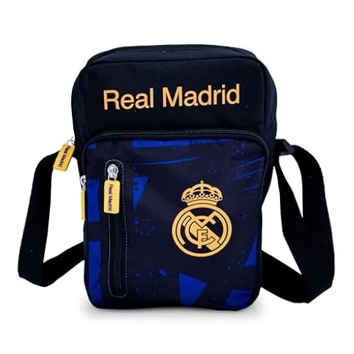 Hy-Pro Bolsa lateral con licencia oficial del Real Madrid CF, ligera, producto del Real Madrid, escudo y colores, para niños y adultos, gran idea de regalo de fútbol | Ya disponible en tu tienda friki favorita! En mundofriki.es!