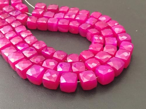 Cube rose pour collier en calcédoine : le cadeau idéal pour créatrices
