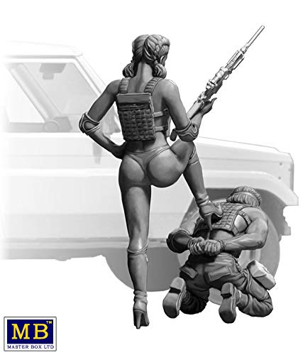 Master Box 35199 - 1/35 Desert Battle Series. Skull Clan-New Amazons Plastic Kit #TOP5