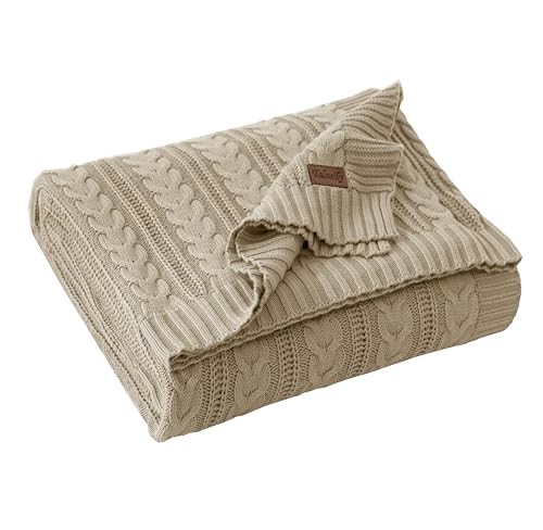 Talasily Strickdecke 150x200cm 100prozent Baumwolle Oeko-TEX, leichte Ganzjahresdecke Zopfmuster, atmungsaktiv weich für Frühling Sommer Herbst, Tagesdecke für Bett und Sofa, Wohnaccessoire Hellkhaki