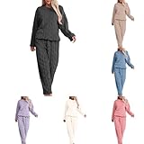Ensemble de détente 2 pièces : le pyjama polaire pour femme est conçu avec un haut surdimensionné et un pantalon à jambes larges, facile à mettre et à enlever. Le pull élégant en tricot côtelé pour femme a une sensation détendue et confortable, les manches longues gardent les bras au chaud par temps froid, pantalon de détente à taille élastique avec poches utiles, coupe ample.
