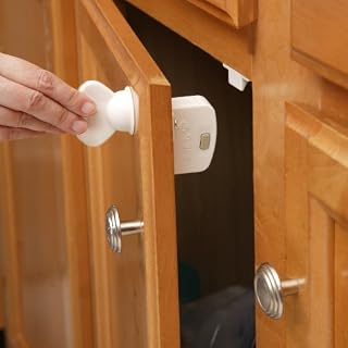 Safety 1st Magnetic Locking System (1 Key and 8 Locks)