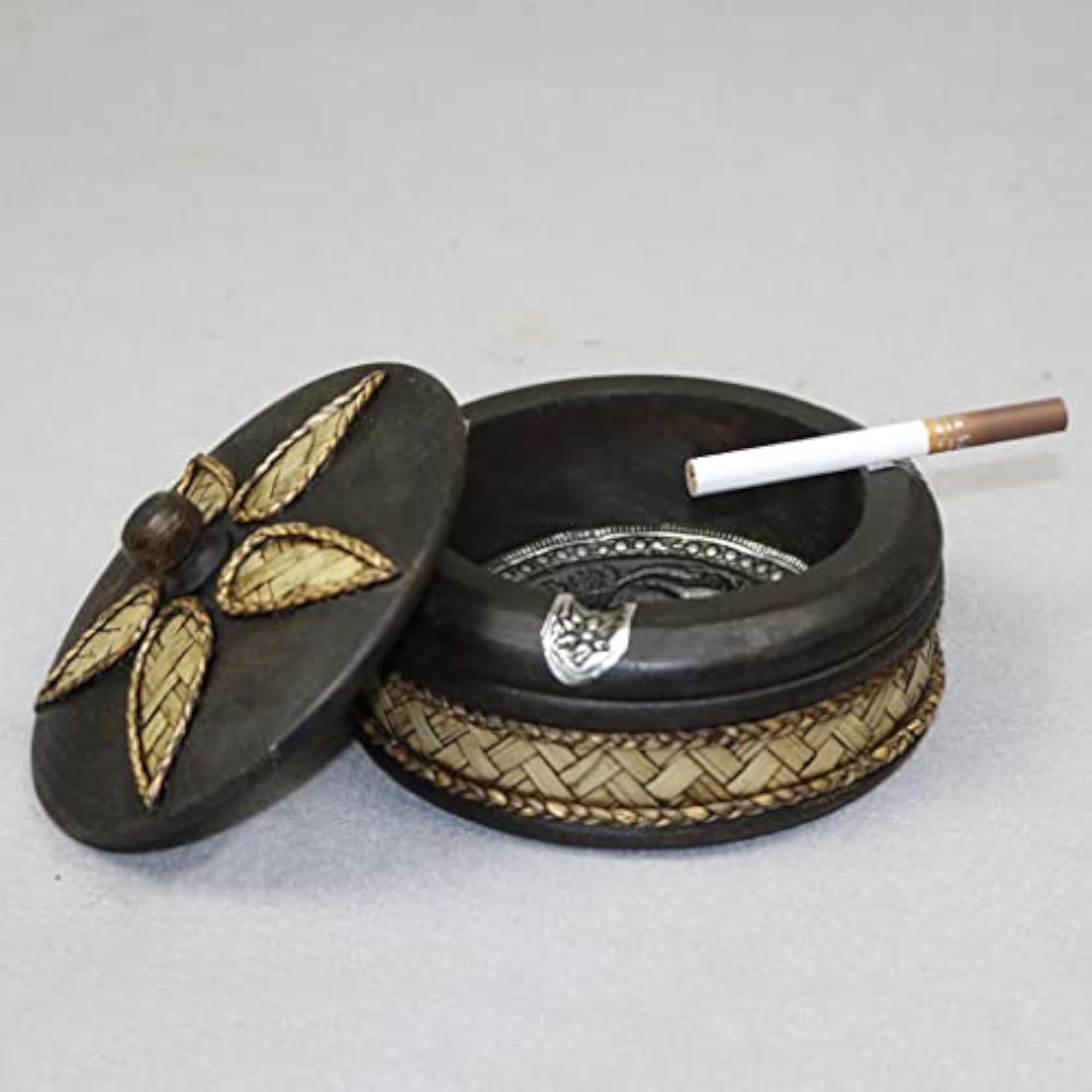 Creative Wooden Ashtray with Lid, Thai Style Craft