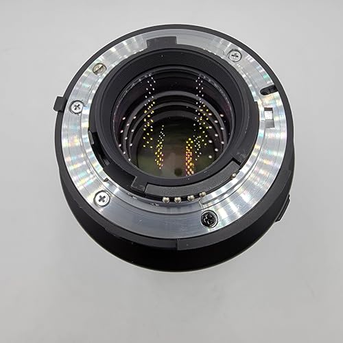 Nikon 105mm f/2.8D AF Micro-Nikkor Lens for Nikon Digital SLR Cameras