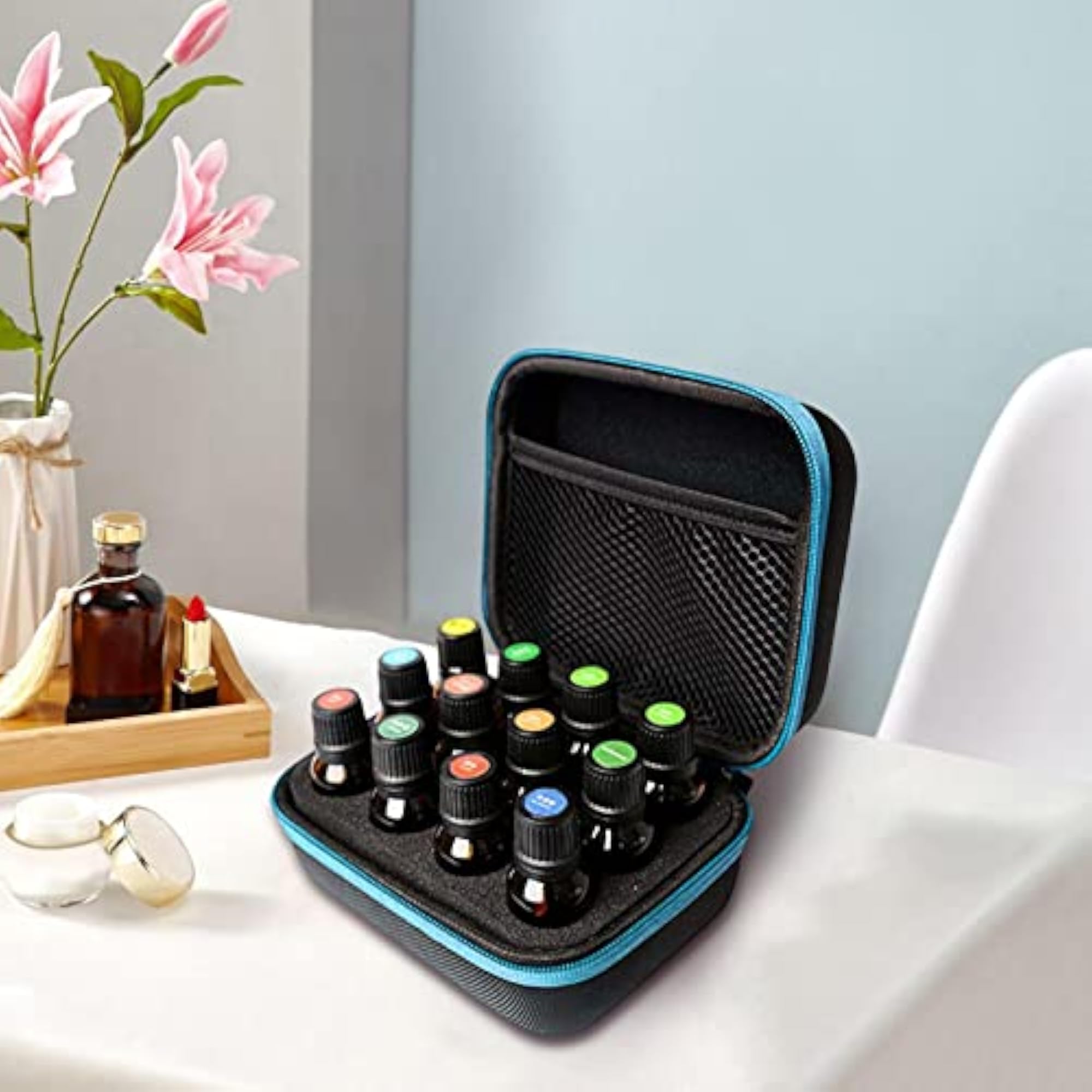 Travel Essential Oil Carrying Case, 12 Slots, Blue