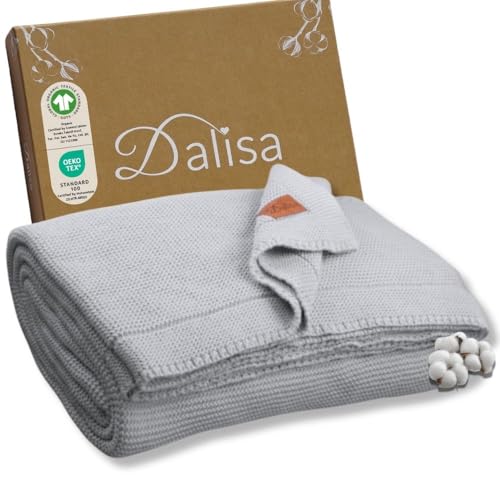 Dalisa Manta de punto de algodón orgánico con certificado GOTS, suave y acogedora, prelavada, perfecta para sofá, cama y decoración, lavable a máquina, en caja de regalo (azul niebla, 150 x 200 cm)