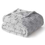 Exclusivo Mezcla Fleece Throw Blanket for Couch and Sofa, Super Soft and Cozy Blankets with Checkered Design, Lightweight, Decorative, All Season Use, 50x60 Inches, Light Grey