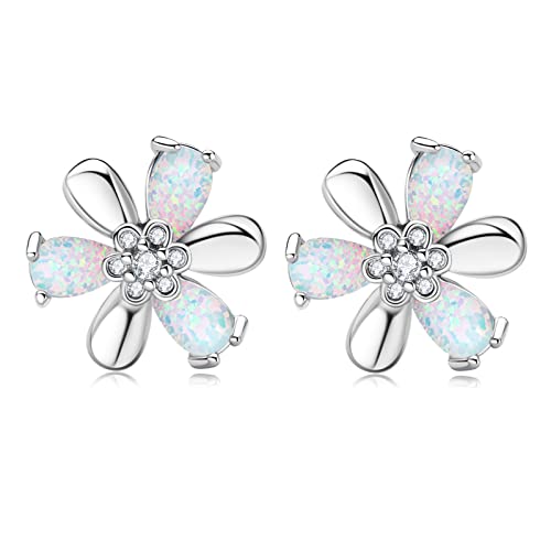 Clou d'opale floral en argent, le bijou discret pour illuminer vos tenues de bureau et soirées