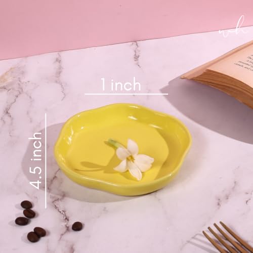 Image of WEAVING HOMES Red Polka Handmade Dessert Plates, Size: 11 cm Microwave & Dishwahsher Safe (Set of 1)