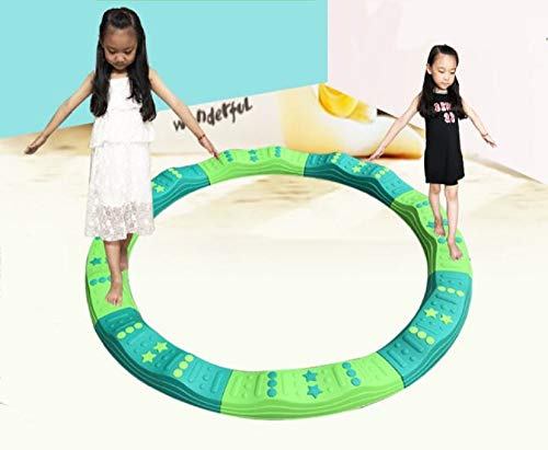 0円工作 牛乳パックをつなげて平均台を簡単に作る おうち遊びでバランス感覚が身につくかな うち遊ビギナー