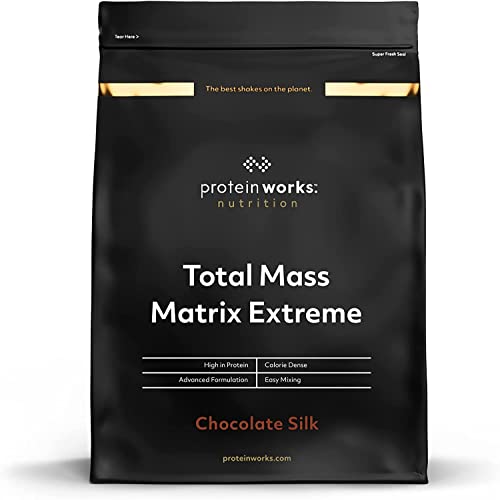 THE PROTEIN WORKS Total Mass Matrix Extreme Protein Powder, Masa Muscular, Alto en Calorías para Ganar Masa, con Glutamina, Creatina y Vitaminas, Suave, Chocolate, 2.12 Kg Cover