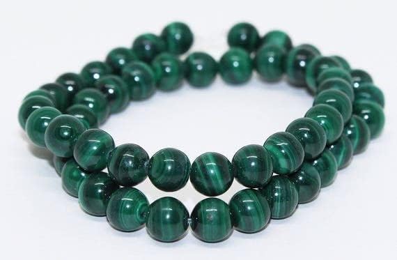 Perles de malachite naturelles 8mm pour création de collier unique en fil de 38cm