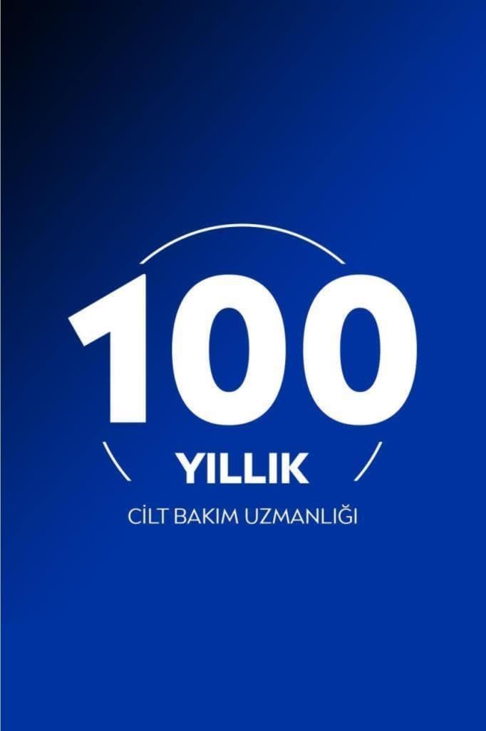 NIVEA Canlandırıcı Yüz Temizleme Köpüğü 150ml, Lotus Çiçeği, Cildi Temizlerken Kurutmaz, Normal Ciltler, Yüz Bakım, X2 Adet