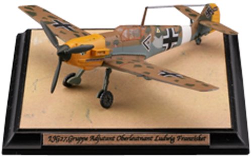 Maquette Bf109E-7/Trop 1/144 avion de chasse peint du 27th Combat Wing