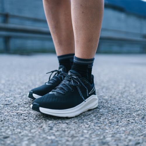 Image of ALTRA Men's Experience Form Road Running Shoe
