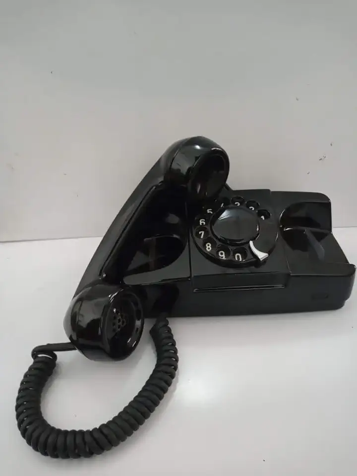 Telefone Retrô Decorativo, Design Vintage Anos 70, Discador Giratório, Múltiplas Cores, Material Resistente, 20x15x18 cm (Preto)