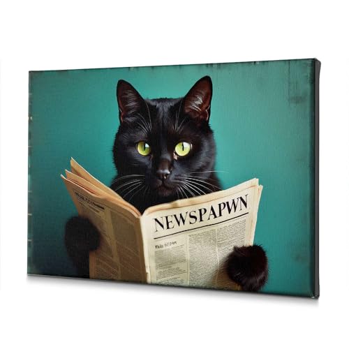 Tableau chat noir pour égayer une salle de bain blanche style shabby chic