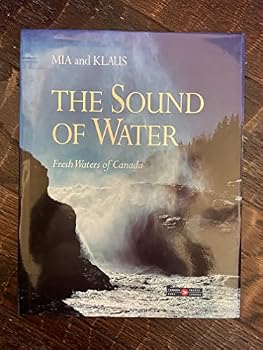 Hardcover Sound Of Water [French] Book