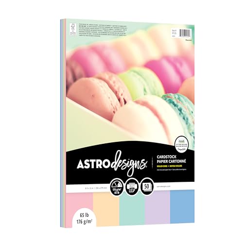 Papier cartonné Astrodesigns de 21,6 x 27,9 cm idéal pour vos ateliers scrapbooking