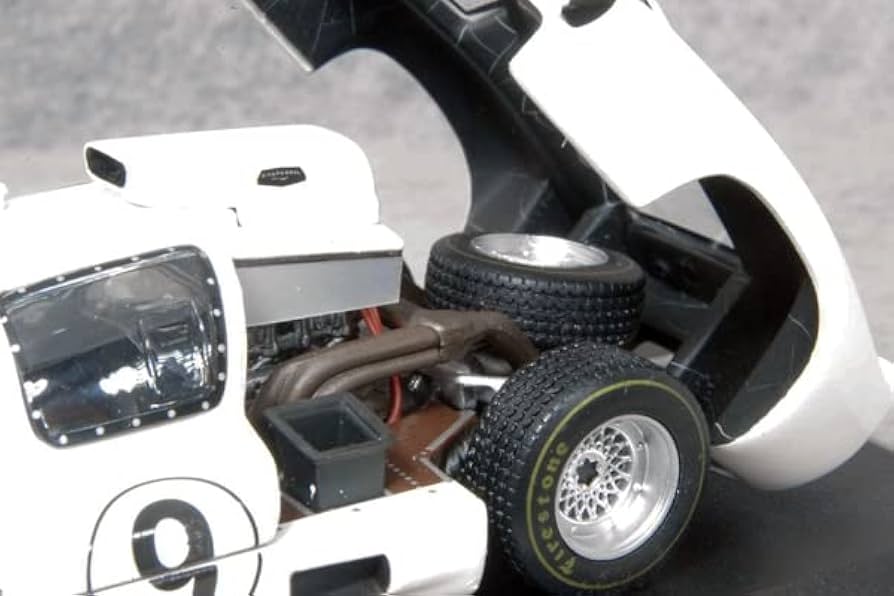 ミニチャンプス シャパラル 2D 1966年 ルマン24h 限定9,999個 ミニチャンプス シャパラル 2D 1966年 ルマン24h 限定9,999個