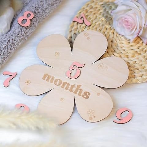 Baby Wooden Monthly Milestone Card, Double-Sided Daisy Flower Baby Milestone，Wooden Milestone Photography Milestones Photograph Memorial for Newborn Baby，6.1"X6.1" in Baby Announcement Sign Cover