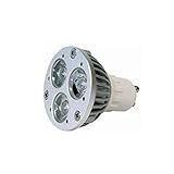 Sockel: - Power LED - Aluminium Gehäuse mit 3 Linsen - 230 V - GU 10 Sockel - 3 x 1 W - Warm weiß 3800 K - 210 Lumen - Ø 50 mm - 40° Fluter