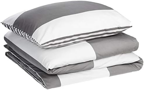 Amazon Basics Premium Microfibre Duvet Cover Set - 200 x 200 cm / 50 x 80 cm, Chevron Grey Violet