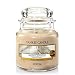 Produktbild Yankee Candle Duftkerze im Glas (klein) | Warm Cashmere | Brenndauer bis zu 30 Stunden