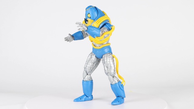 Amazon.com: McFarlane Toys - DC Multiverse Anti-Monitor (Crisis on