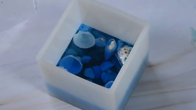 レジン、樹脂粘土用モールド詰め合わせ Amazon | Evergarden 小花 立体【4枚セット】花 シリコン