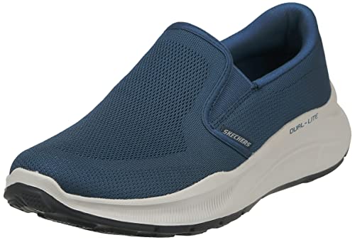 Image of Skechers Men Arch Fit Takar Sneakers