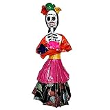 Cette « Frida » vient de l'état de jalisque et est fabriquée en papier mâché. Cliquez en haut sur La Maison de Frida et découvrez tous nos produits, tous faits à la main au Mexique.