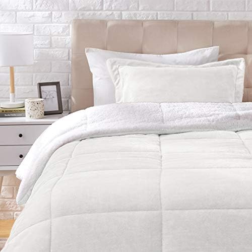 Amazon Basics Ultra-Soft Micromink Sherpa Comforter Bed Set - Full or Queen, Chocolate